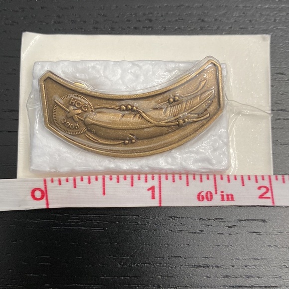 NIB Harley-Davidson HOG Pin - 2005 - Picture 3 of 4